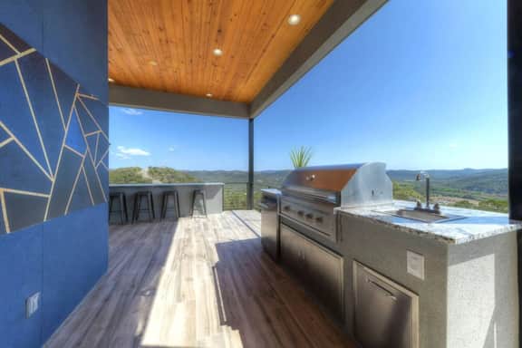 Glam Heated Infinity Pool•Huge Hot Tub•Near Frio River•Incredible Views•Firepit
